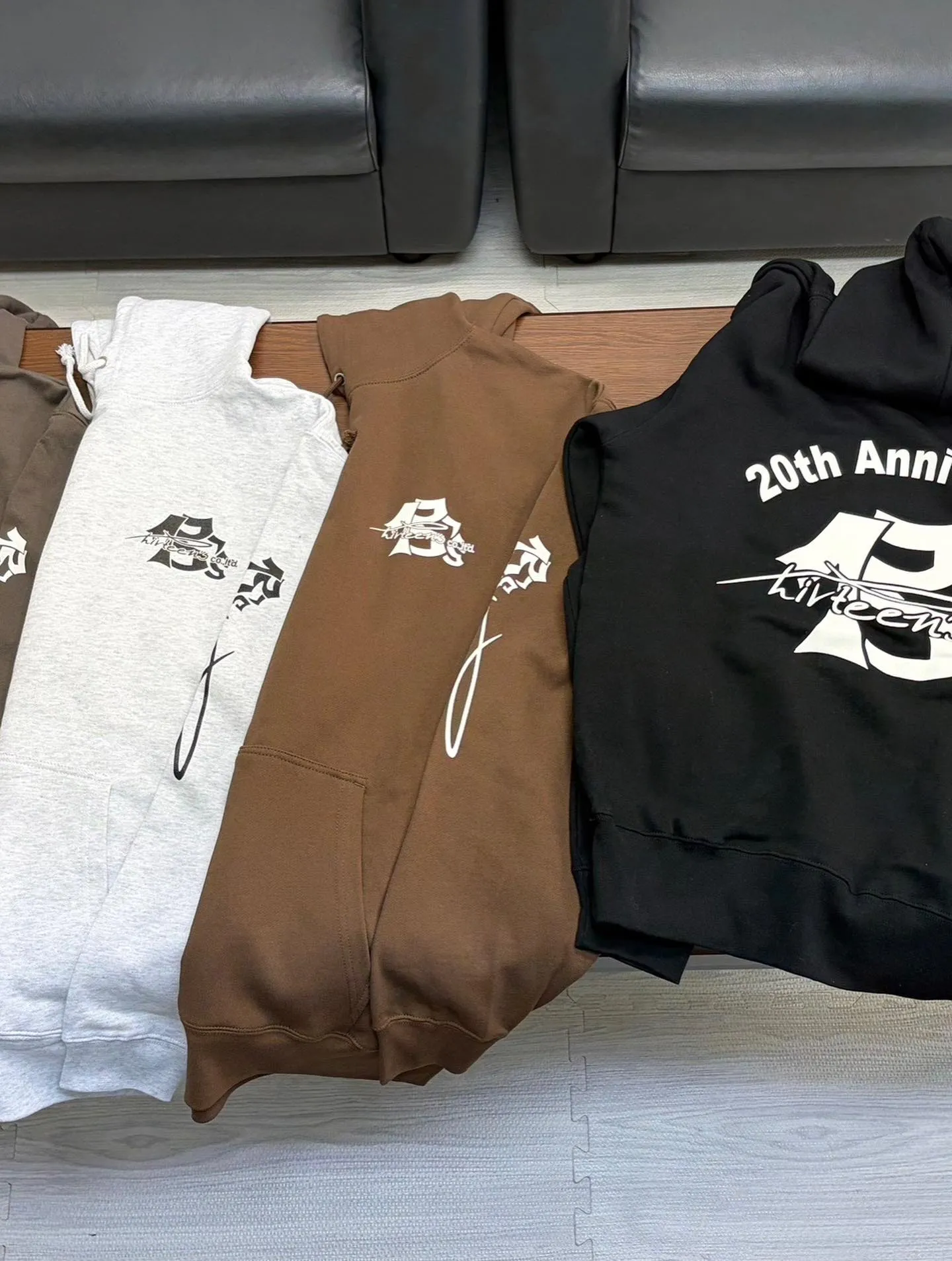 年の瀬で慌し中、皆さんご苦労様です🙇個人、法人合わせて創業2...