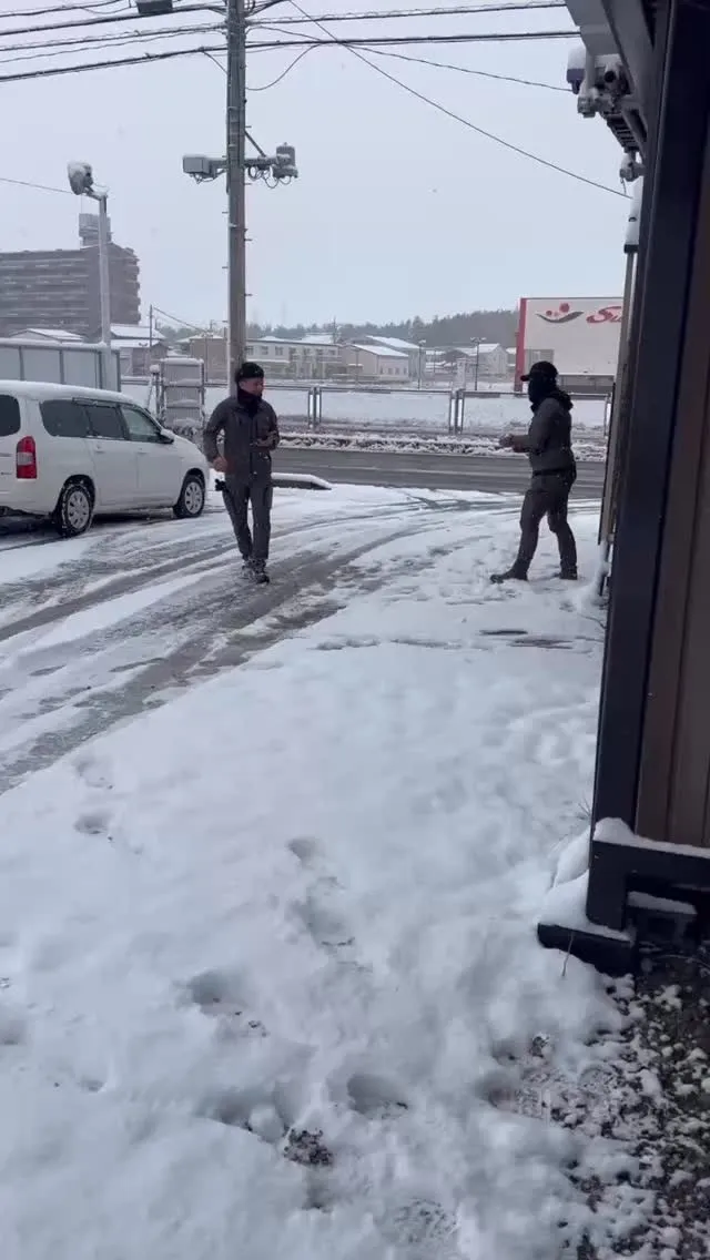 実習生の子達、来てすぐの雪でした⛄